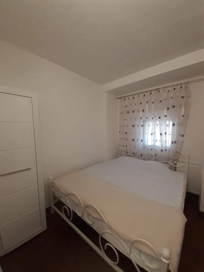 Apartmani Zaara SJJ Eksteriør billede